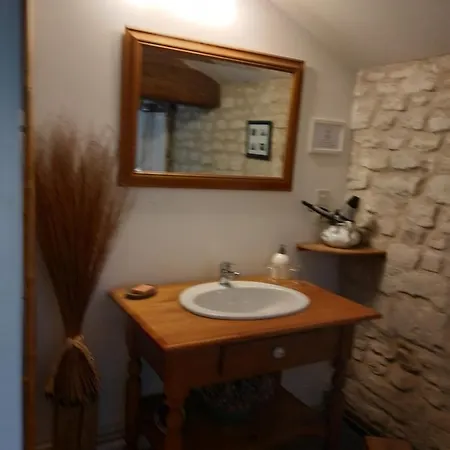 Bed & Breakfast Le Clos Des Fayes 3*