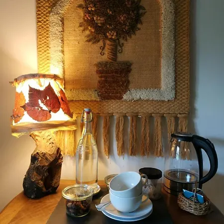 Le Clos Des Fayes Bed & Breakfast *