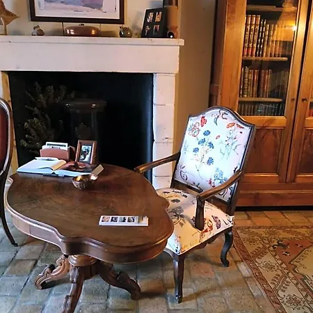 Le Clos Des Fayes Bed & Breakfast 3*