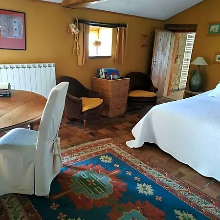 Le Clos Des Fayes Berthegon
