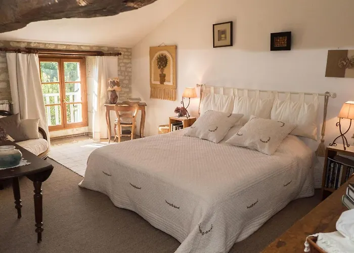 Le Clos Des Fayes Couette-café 3*