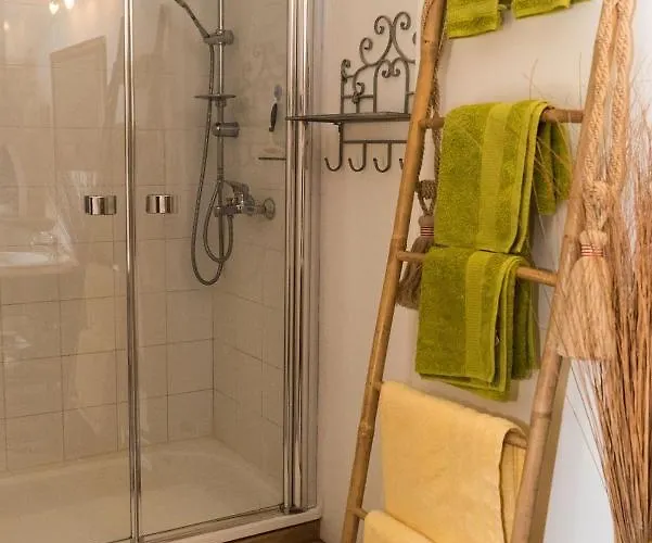 Le Clos Des Fayes Couette-café 3*