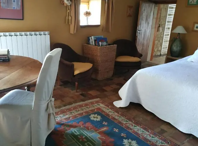 Couette-café Le Clos Des Fayes 3*