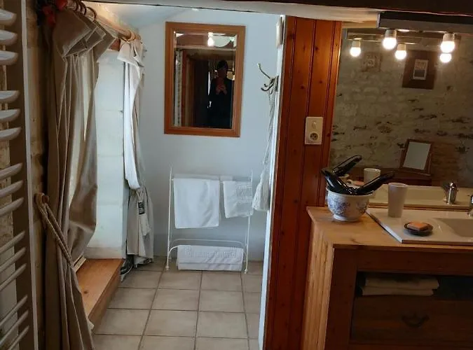 Le Clos Des Fayes Couette-café 3*